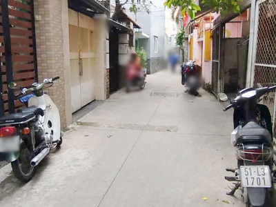 Bán nhà mới xây 2 tầng sát hxh 137 âu dương lân p2q8 4