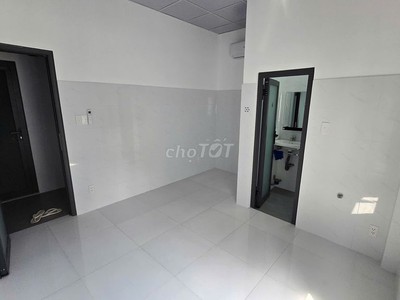 Cho thuê phòng mới 100   Tại Hoàng Diệu 2, ngã tư TĐ liền kề SPKT, cách Metro 1.7km 8