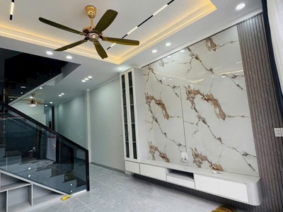 Bán nhà lầu mới tinh, siêu sang, gần chợ tân hiệp, sân oto, chỉ 4 tỷ 390 2