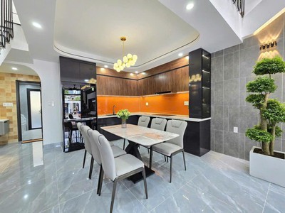 1010 nhà 3 tầng đường 2 mặt tiền - gần chợ nguyễn tri phương -nhà đẹp - hiện đại - giá tốt 0