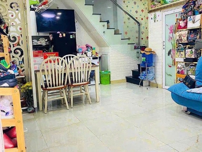 Nhà góc 2 tầng nở hậu 5.3m gần đường liên tỉnh 5 p5q8 2.25 tỷ 0