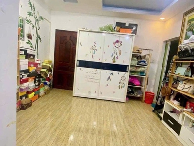 Nhà góc 2 tầng nở hậu 5.3m gần đường liên tỉnh 5 p5q8 2.25 tỷ 1