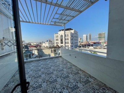 Cho thuê tòa nhà mặt phố Văn Cao, DT: 90m2, 8 ngủ khép kín. 3