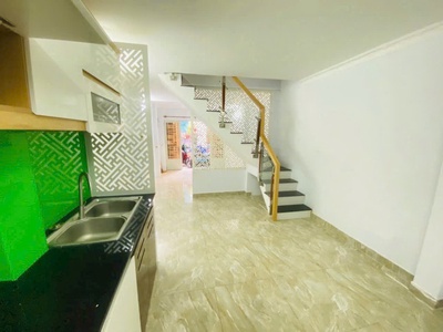 Gấp bán - gần mt lê quang định -35m2 -3 tầng - 4 pn - hẻm 3 m - 4.x 0