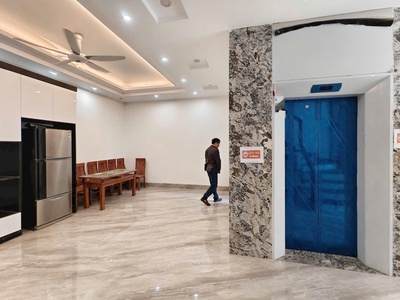 Bán nhà long biên 5 tầng thang máy ô tô vào nhà hướng nam sổ nở hậu đẹp 3