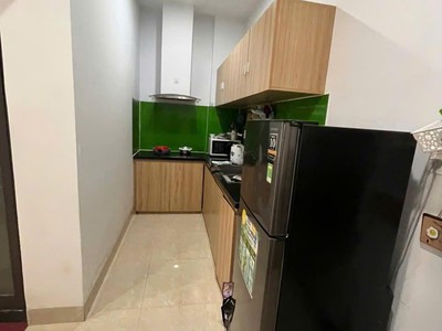 1010  chính chủ cần bán toà căn hộ 6 tầng đường man thiện - 12 phòng - giá đầu tư 2