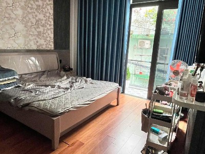 1010 siêu phẩm nhà 4 tầng - đường thi sách - nhà mới - đẹp - sang trọng - trung tâm thành phố 3