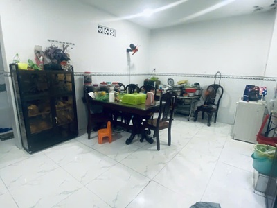 Nhà nguyễn thị tú gần khu cn vĩnh lộc hẻm 8m thông 50m ra mặt tiền 152m2,2tầng 5 tỷ9 1
