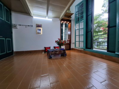 Chính chủ bán căn hộ trong biệt thự Pháp cổ 83 phố Nguyễn Thái Học, Ba Đình 1