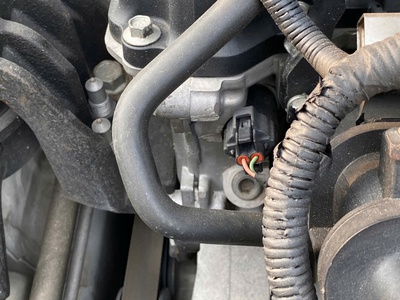 Em cần nhượng lại chiếc xe Hyundai Sonata Y20 , đăng ký lần đầu 31/12/2010 8