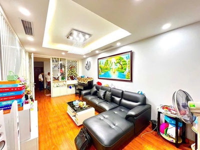 Bán nhà phố Nguyễn Khánh Toàn gần phố ngõ thông kinh doanh 55m  x 5 tầng 14 tỷ 0