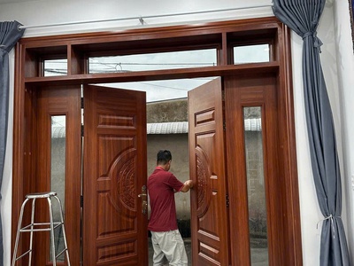 Cửa Thép Vân Gỗ tại Cư M gar Đăk Lăk - Thi Công Hoàn Thiện 0