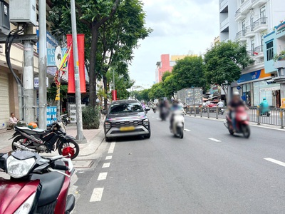Nhà 4 tầng mặt tiền nguyễn văn luông p12q6. giá: 14.5 tỷ 1