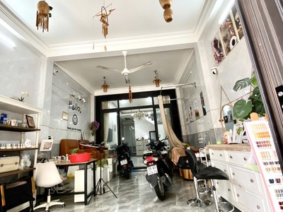 Nhà măt tiền trương thị hoa p tth q12 4 lầu thang máy 1