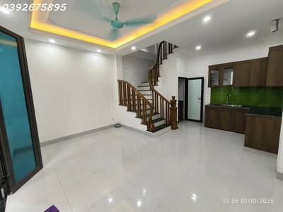 Bán nhà yên lộ 35m2, 5 tầng lô góc, gần kđt đô nghĩa, nhà mới ở ngay. 2