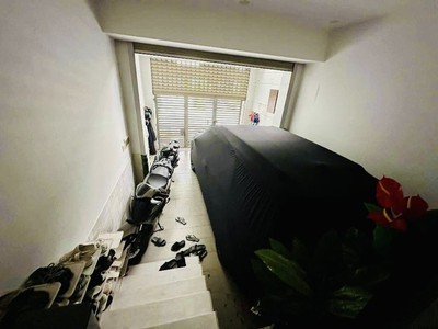 Bán nhà mặt tiền bàn cờ họ lê    60m 5 tầng ,   gần nguyễn sơn,    nhỉnh 10 1