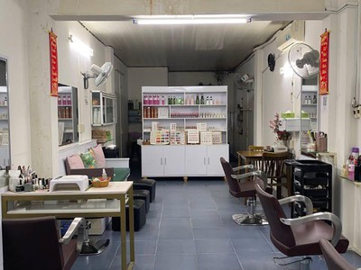 Cần sang nhượng lại tiệm nail và tóc tại 108 trương định, nha trang. 0