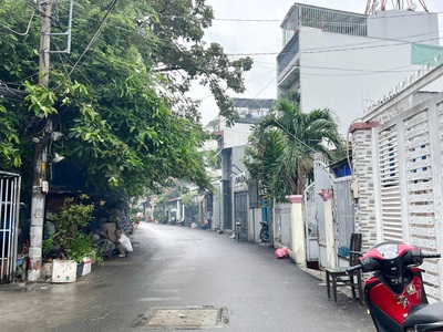 Nhà mới 4 tầng mặt tiền đường vàm luông p6q8 4
