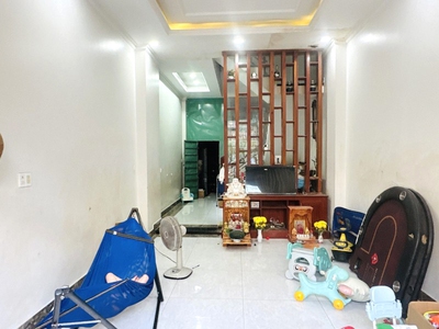 Nhà đẹp 4 tầng hẻm xe hơi 8m   khu bên sông   103m2 4x26m - chỉ 12,8 tỷ - hiệp bình chánh thủ đức 2