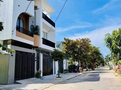 Căn nhà 2 tầng 2 mê ở đường bàu mạc 18 dt 90,2m2 liên chiểu 1