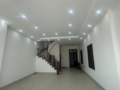 Chủ cần tiền giải quyết công việc   giảm sốc 2 tỷ, giá mới chỉ 28.5 tỷ   mặt phố bồ đề   lô 3