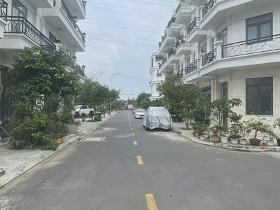 Chỉ 6,8 tỷ sở hữu ngay căn nhà phố khu cao cấp an phú đông - quận 12 2