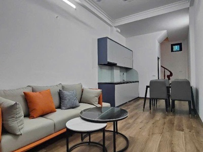 Thị trấn văn điển, 62m2 xây thành 2 nhà 5 tầng  ở một bên còn 1 bên cho thuê  9.5 tỉ 1