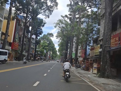  nhà đẹp nguyễn chí thanh, q.5   65m    3 tầng   giá chỉ 5.9  tỷ. 0