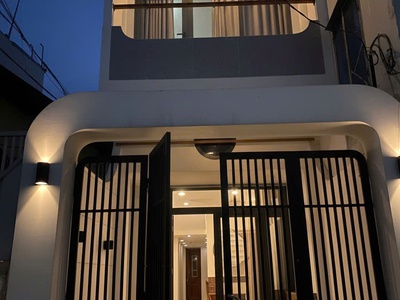 Nhà siêu to siêu rẽ-quận 7 3x28 - oto -7 tỷ 650 0