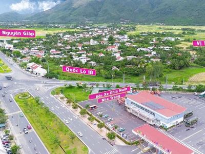 Bán 2 lô gần uỷ ban diên toàn, diên khánh. 0