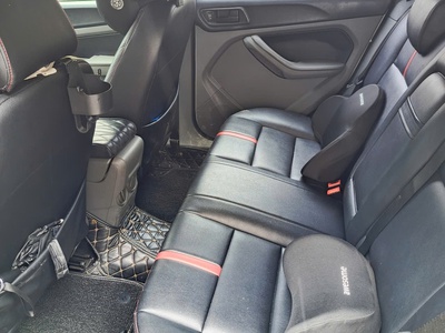 BÁN XE FORD FOCUS 2011   giá cực mềm 190 triệu 0