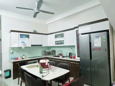 Hiếm nhà đẹp 5 tầng mặt phố Hà Trì 2, 60m2, mặt tiền 4.4m, vỉa hè và đường ô tô rộng, giá 17 tỷ 1