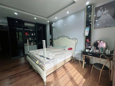 Hiếm nhà đẹp 5 tầng mặt phố Hà Trì 2, 60m2, mặt tiền 4.4m, vỉa hè và đường ô tô rộng, giá 17 tỷ 2