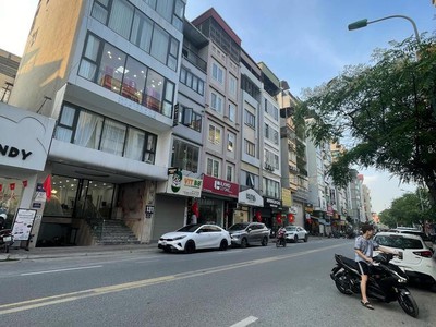  hàng hiếm trung tâm đống đa   nhà đẹp 8 tầng có thang máy   kinh doanh dòng tiền 90tr/tháng  0