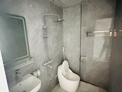 Mặt phố, gần phạm văn đồng - thang máy - kinh doanh hút lộc 4