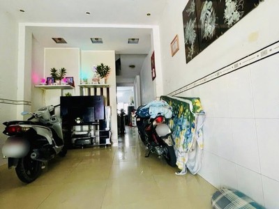 Ặt tiền khu vip bàn cờ họ lê - nguyễn sơn - dts 223m - 4 tầng - 8pn chỉ 8.x tỷ 2