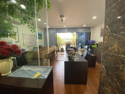 Bình minh garden đức giang 95 m2 x 5 tầng mặt tiền 5m,25.9 tỷ long biên.nhà 2 mặt tiền trước sau. 3