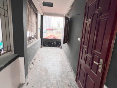 Cho thuê nhà nguyên căn phố hào nam - 30m ra mặt phố 5 tầng 3 phòng ngủ rộng, 1 phòng nhỏ - 4wc - 3