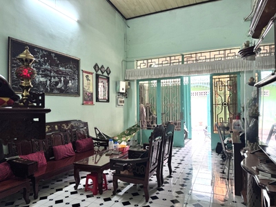 Bán nhà mặt tiền 90m2 4x22.5m chỉ 8,9 tỷ khu vip chợ kiến thiết hiệp phú thủ đức 3