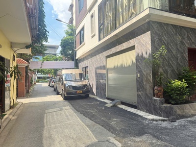 Vị trí đắc địa ô tô tránh gara thang máy full nội thất cao cấp 0