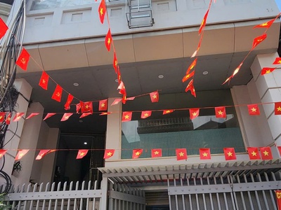Cần bán tòa ccmn cao cấp tại long biên 0