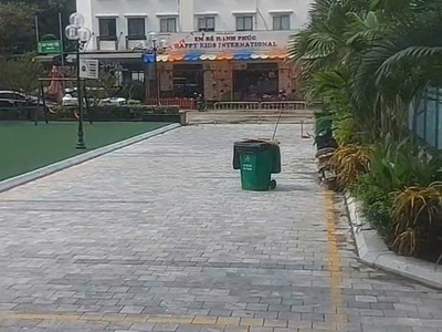 Bán căn chân đế chung cư lacasta t1   kinh doanh đỉnh, sổ đỏ lâu dài. 2