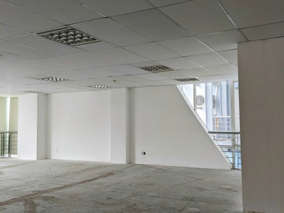 Bán Toà Nhà 111 Đường Lý Chính Thắng Quận 3.KC:H 12 Tầng.Giá 350 tỷ 2