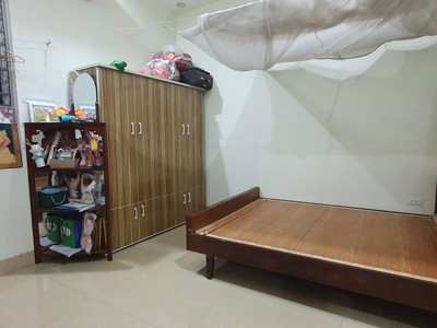 Cần bán-nhà dân xây-Bát Khối Long Biên-ô tô vào nhà-130M 2T-mặt tiền rộng-tiện ích 3