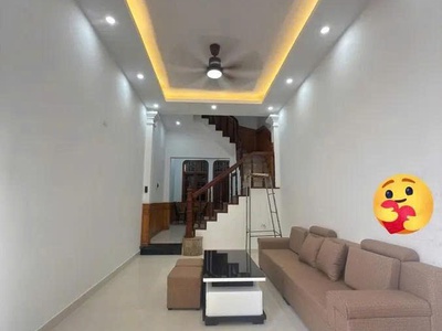 Hiếm nhà đẹp 4 tầng mặt phố Nguyễn Viết Xuân, 34m2, 2 mặt tiền 3.3m, kinh doanh tốt, giá 12.9 tỷ 0