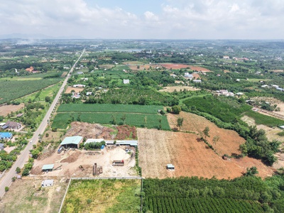 3,7 hecta 110m  mt đường đá bạc   phước tân có sẵn 300m  thổ cư  ont  chì 1tr/m 1