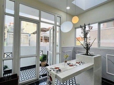 Phú nhuận hồ văn huê - hẻm hơi vô nhà - 5 tầng - dòng tiền 30tr/th 0
