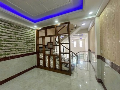 Nhà vuông shr 4 tầng hxh 68m2 lâm thị hố quận 12 s 1