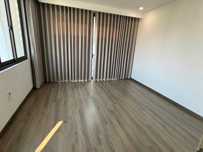 Bán nhà đẹplõi bồ đề - chân cầu trần hưng đạo- gara mặt tiền rộng  5 tầng nhỉnh 12 tỷ tl 2