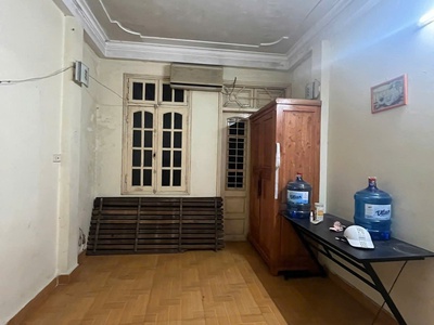 Cho thuê nhà nguyên căn ngõ hà kế tấn, thanh xuân 35m  x 4 tầng, 3 ngủ, 8 triệu 2